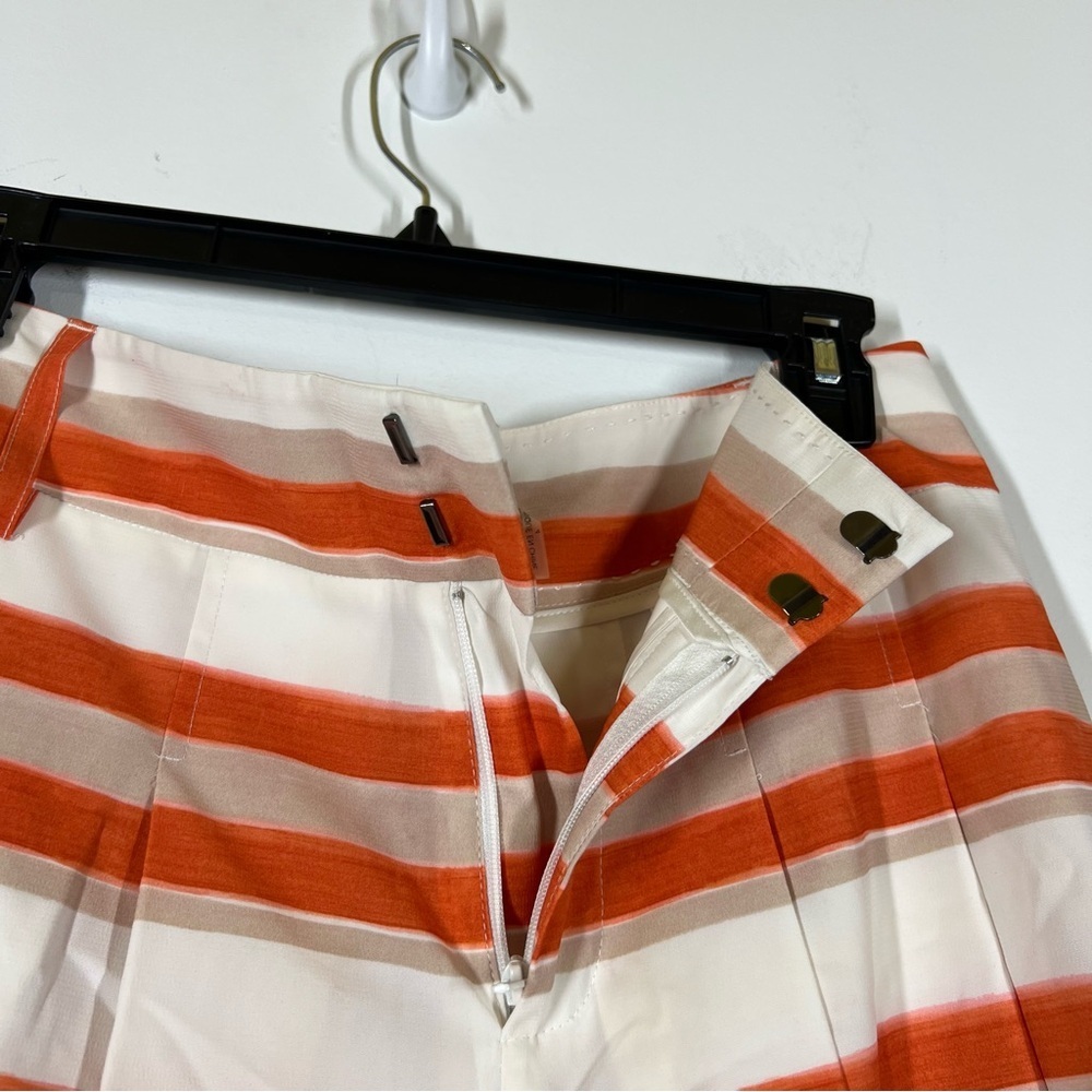Alice + Olivia Stripe Flutter Pleated Shorts Size… - image 6